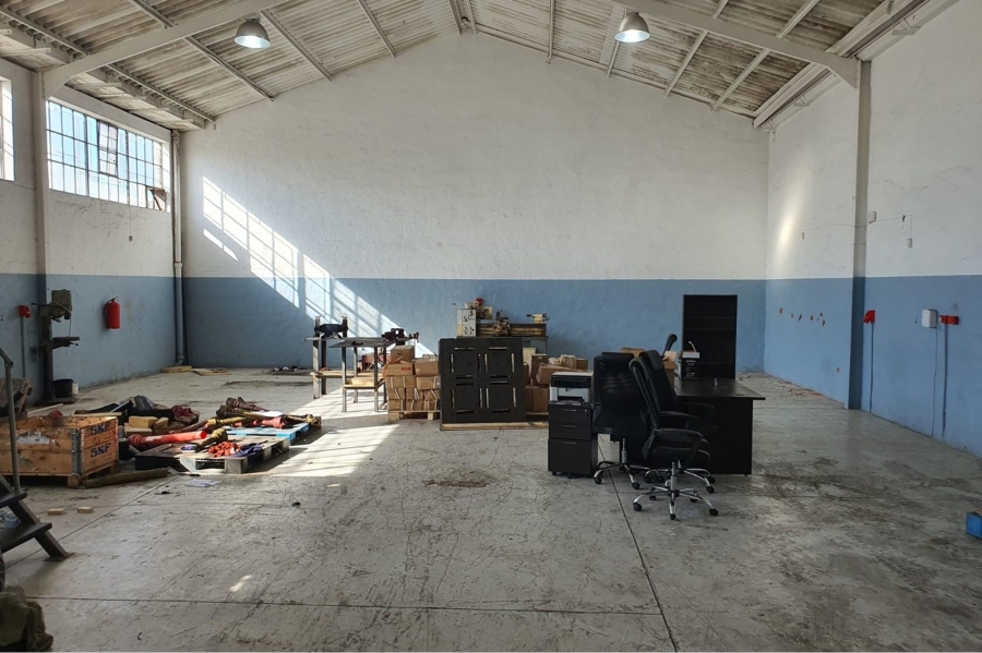 To Let commercial Property for Rent in Sidwell Eastern Cape